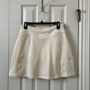 Women’s golf skort